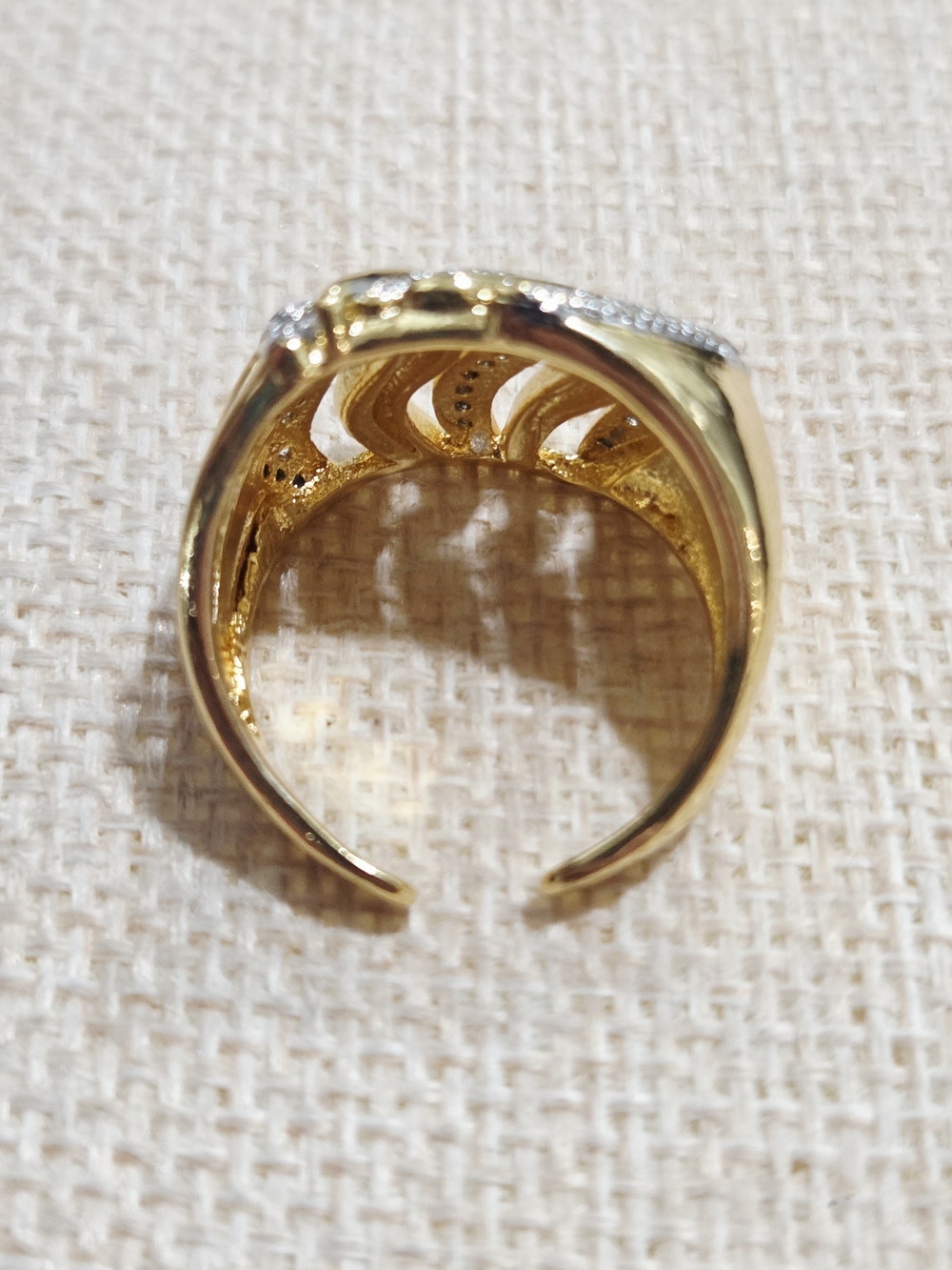 Gold and Silver Wave Band Ring - Women's Jewelry - Picture 3 of 4